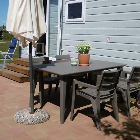 Chalet Joleen Ijmuiden Aan Zee, Vlakbij Het Strand Exterior foto